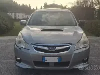 Usata Subaru Legacy Trend 150 CV (110 kW) 2011 Grigio Station wagon