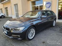 Usata BMW 318 Luxury Line 143 CV (105 kW) 2013 Grigio Station wagon