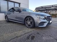 Usata Mercedes E220 AMG line 194 CV (142 kW) 2017 Grigio Berlina