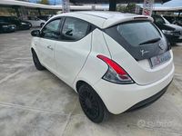 Usata Lancia Ypsilon S 69 CV (50 kW) 2022 Bianco Utilitaria