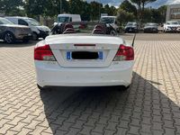 Usata Volvo C70 Momentum 150 CV (110 kW) 2010 Bianco Cabrio