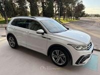 Usata VW Tiguan R-line 150 CV (110 kW) 2023 Bianco SUV