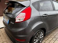 Usata Ford Fiesta ST-Line 75 CV (55 kW) 2017 Grigio Berlina