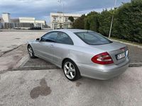 Usata Mercedes CLK270 Avantgarde 170 CV (125 kW) 2004 Argento Coupé