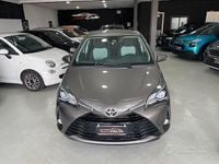 Usata Toyota Yaris Active 72 CV (52 kW) 2019 Grigio Berlina
