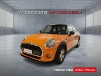 Usata Mini ONE 102 CV (75 kW) 2016 Arancione Utilitaria