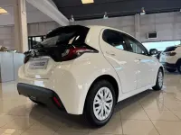 Usata Toyota Yaris Active 91 CV (66 kW) 2023 Bianco Utilitaria