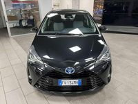 Usata Toyota Yaris Hybrid Active 73 CV (53 kW) 2019 Nero Berlina