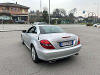 Usata Mercedes SLK200 184 CV (135 kW) 2010 Argento Cabrio