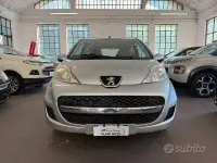 Usata Peugeot 107 68 CV (50 kW) 2010 Grigio Utilitaria