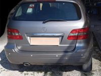 Usata Mercedes B200 140 CV (102 kW) 2008 Grigio Monovolume