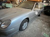 Usata Mercedes E250 1991 Grigio