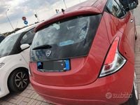 Usata Lancia Ypsilon Gold 69 CV (50 kW) 2017 Rosso Utilitaria