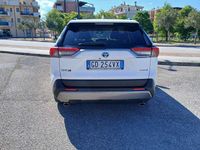 Second-hand Toyota RAV4 Hybrid 178 CP (130 kW) 2021 Alb SUV