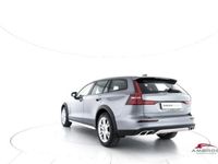 usata Volvo V60 CC D4 AWD Cross Country Pro Geartronic