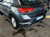 Usata VW T-Roc Business 116 CV (85 kW) 2021 Grigio SUV