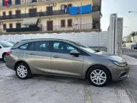 Usata Opel Astra 95 CV (69 kW) 2016 Giallo Station wagon