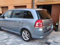 Usata Opel Zafira Cosmo 150 CV (110 kW) 2008 Grigio Monovolume