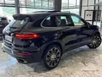 Usata Porsche Cayenne Platinum Edition 262 CV (192 kW) 2016 Blu/azzurro SUV