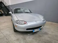 Usata Mazda MX5 110 CV (80 kW) 2001 Grigio Cabrio