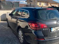 Usata Opel Astra 110 CV (80 kW) 2011 Nero Station wagon