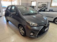 Usata Toyota Yaris Hybrid Business Edition 73 CV (53 kW) 2017 Grigio Berlina