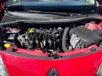 Usata Renault Twingo Dynamique 76 CV (55 kW) 2007 Rosso Utilitaria