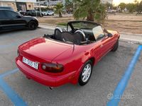 Usata Mazda MX5 116 CV (85 kW) 1991 Rosso Cabrio