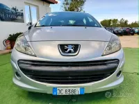 Usado Peugeot 207 68 CV (50 kW) 2006 Gris Berlina