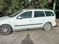Usata Opel Astra 75 CV (55 kW) 2003 Bianco Station wagon