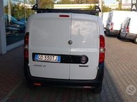Usata Fiat Doblò S 105 CV (77 kW) 2020 Bianco Monovolume