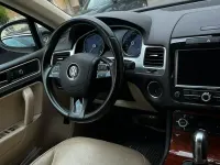 Usata VW Touareg 240 CV (176 kW) 2011 Grigio SUV
