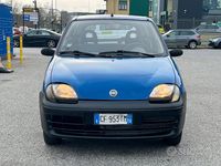 Usata Fiat 600 54 CV (39 kW) 2002 Blu Berlina