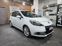 Usata Renault Scénic III XMOD 110 CV (80 kW) 2013 Bianco Monovolume