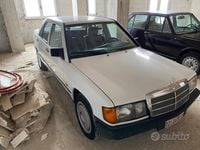 Usata Mercedes 190 72 CV (52 kW) 1984 Bianco Berlina