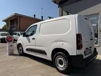 Usata Peugeot Partner Premium 101 CV (74 kW) 2022 Bianco Monovolume