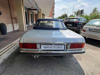 Usata Mercedes SL380 204 CV (150 kW) 1985 Argento Cabrio