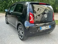 Usata VW up! 75 CV (55 kW) 2015 Nero Utilitaria