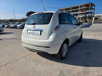 Usata Lancia Ypsilon 69 CV (50 kW) 2011 Bianco Utilitaria