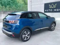 Käytetty Peugeot 3008 Allure 131 HP (96 kW) 2023 Sininen Katumaasturi