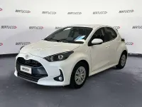 Usata Toyota Yaris Hybrid Active 115 CV (84 kW) 2025 Bianco Berlina