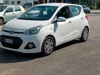 Usata Hyundai i10 67 CV (49 kW) 2015 Bianco Utilitaria