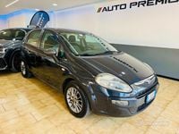 Begagnad Fiat Punto 95 HK (69 kW) 2011 Grå Halvkombi
