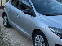Usata Renault Mégane LIMITED 110 CV (80 kW) 2015 Grigio Berlina