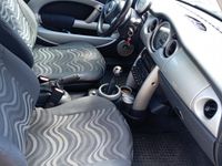 Usata Mini Cooper 75 CV (55 kW) 2004 Verde Utilitaria