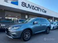 Usata Mitsubishi Outlander Plus 150 CV (110 kW) 2016 Grigio SUV