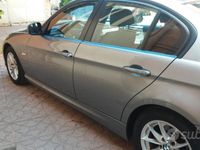 Usata BMW 316 116 CV (85 kW) 2010 Grigio Berlina