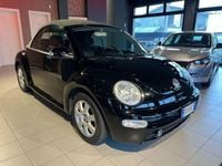 Usata VW New Beetle Cabriolet 102 CV (75 kW) 2006 Nero Cabrio