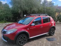 Usata Dacia Sandero Stepway 68 CV (50 kW) 2011 Rosso SUV