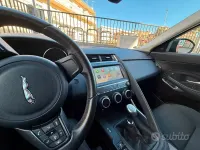 Usata Jaguar E-Pace 150 CV (110 kW) 2023 Rosso SUV